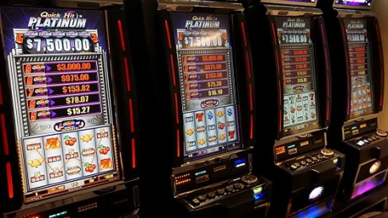 How Does a Casino Jackpot Work?